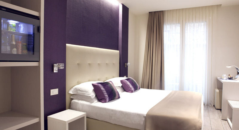 L'Hotel Rimini Esterno foto