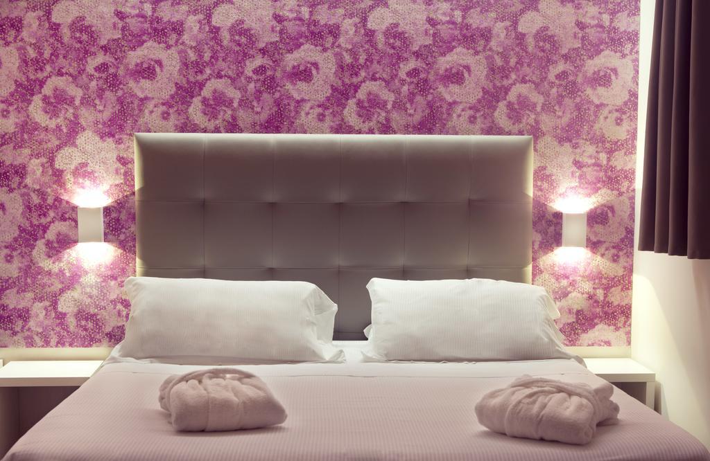 L'Hotel Rimini Esterno foto